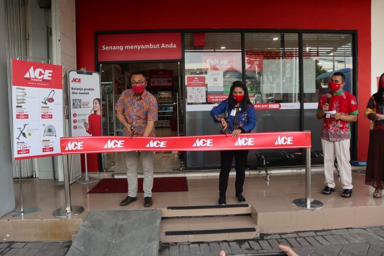 ACE buka gerai baru di jalan kali Rungkut, Surabaya, Jawa Timur