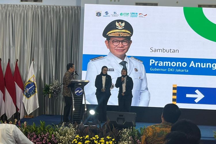 Kisah Novi, Pramusapa Transjakarta Belasan Tahun yang Kini Jadi Sopir Bus