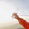 Botol Air Minum Terpapar Matahari Berdampak Buruk bagi Kesehatan