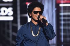 Lirik dan Chord Lagu Moonshine - Bruno Mars