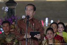 Parade Istana Berbatik, dari Gubernur hingga Dubes Negara Sahabat Jalan di Catwalk di Hadapan Jokowi
