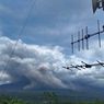 Hujan Abu Vulkanik Tipis Terjadi Usai Gunung Semeru Kembali Luncurkan Awan Panas Guguran