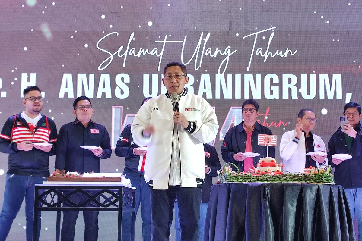 Ketua Umum Partai Kebangkitan Nusantara (PKN), Anas Urbaningrum, dalam pidato penutupan Musyawarah Nasional Luar Biasa PKN di hadapan para kadernya, Sabtu (15/7/2023).