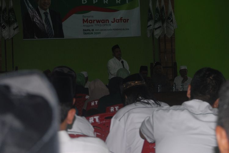 Anggota Komisi VI DPR RI, Marwan Jafar saat reses di Gedung NU, Purwodadi, Kabupaten Grobogan, Jateng, Selasa (31/12/2019).