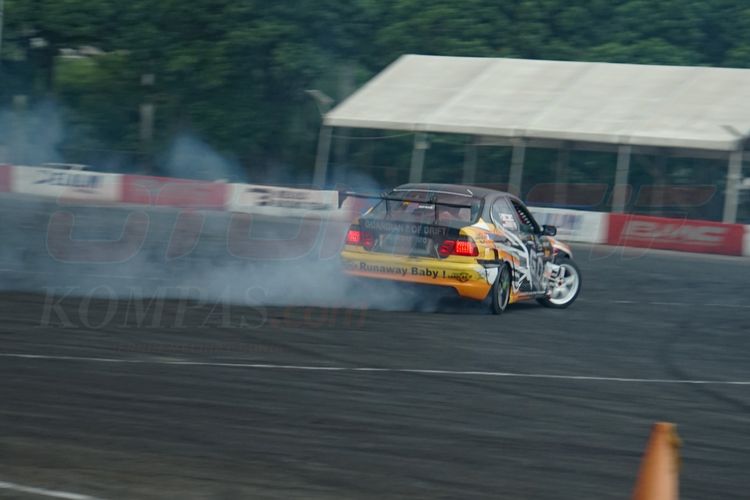 Sekolah drifting bersama Valentino Racing School