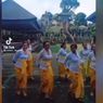 Viral, Video Emak-emak Goyang TikTok di Pura, Ini Tanggapan PHDI Bali