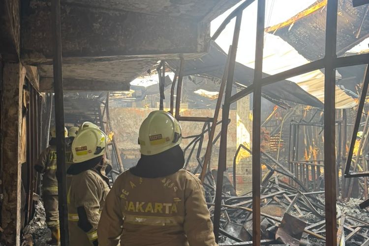 Kantor Perusahaan Agri-pangan di Cengkareng Jakbar Kebakaran, Padam Setelah 5 Jam Lebih