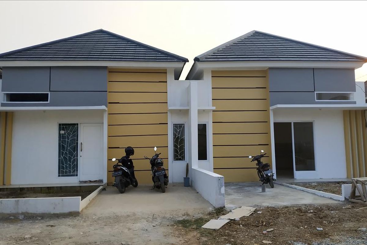 Situasi rumah di Griya Syariah, Babelan, Kabupaten Bekasi yang jadi lokasi penggerebekan satu terduga teroris, Minggu (30/6/2019).