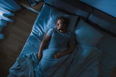 Benarkah Orang yang Trauma karena Ditinggalkan Cenderung Tidur dengan Suara Bising?