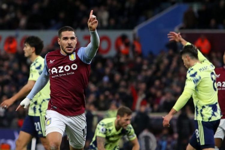 Gelandang Aston Villa Emiliano Buendia merayakan golnya ke gawang Leeds United dalam laga lanjutan Liga Inggris musim 2022-2023. Laga Aston Villa vs Leeds United berlangsung di Villa Park, Birmingham, Inggris, pada Sabtu (14/1/2023) dini hari WIB.