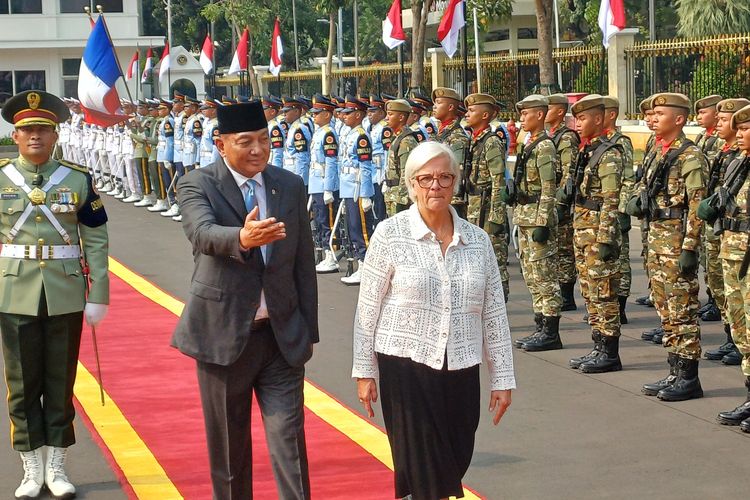 Menhan Sjafrie: Penguatan Kerja Sama Alutsista Indonesia-Prancis Ditandai Rafale dan Scorpene