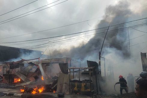 Ledakan Tabung Gas Picu Kebakaran di Ambon,  6 Bangunan Ludes, 1 Orang Terluka