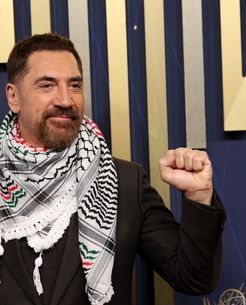 Javier Bardem Blak-blakan soal Palestina, Maskulinitas Beracun, hingga Cinta pada Penelope Cruz