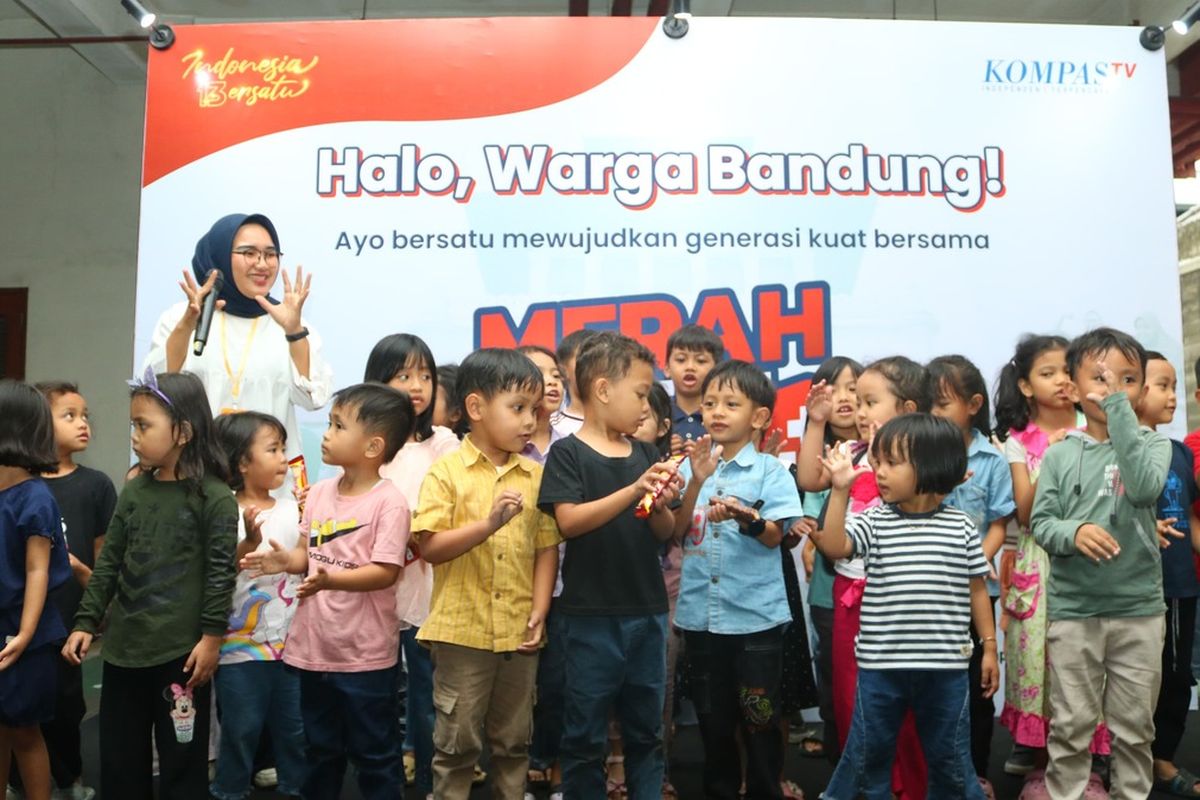 Kegiatan Merah Putih Sehat dalam rangka menyambut HUT ke-13 Kompas TV yang digelar di kantor Biro Kompas TV Jawa Barat, Jalan L. L. R.E Martadinata, Kota Bandung, Rabu (4/9/2024).