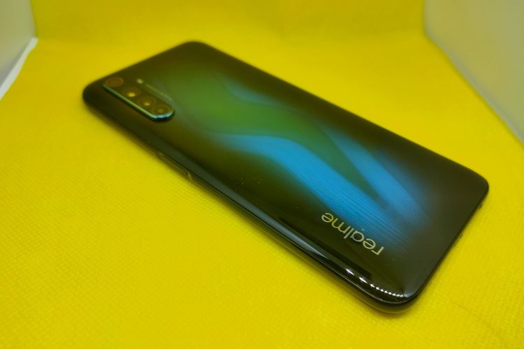 realme 6 Pro, ponsel berspesifikasi canggih dan desain menarik dengan harga terjangkau 