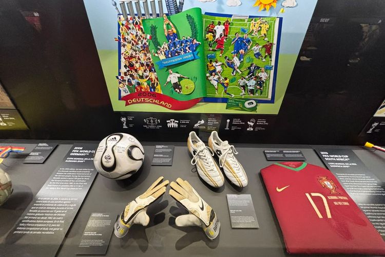 Kapsul Waktu Museum FIFA: Dari Sepatu Baggio sampai Jersey Ronaldo