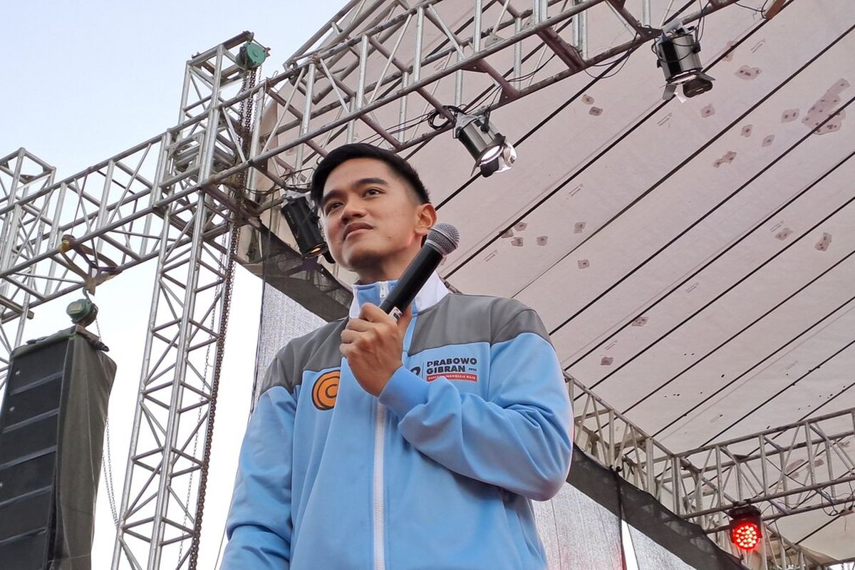Ketua Umum Partai Solidaritas Indonesia (PSI) Kaesang Pangarep saat kampenye di Kota Solo, pada Senin (22/1/2024).