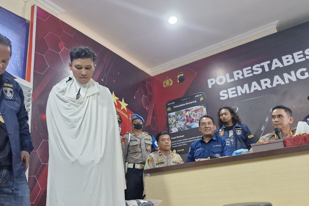Pelaku pencurian di Semarang dihadirkan dalam jumpa pers di Mapolrestabes Semarang, Senin (13/5/2024).