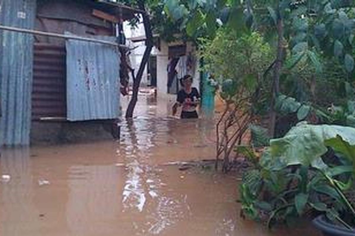 Ilustrasi : Banjir di Kedoya Selatan, Jakarta Barat.