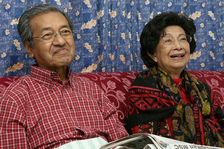 Eks PM Malaysia Mahathir Mohamad Dilarikan ke RS 2 Hari Sepeninggal Istrinya