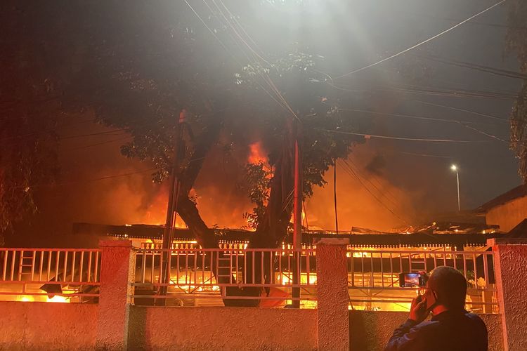 Api Kebakaran Taman Puring Diduga Berawal dari Tengah Pasar