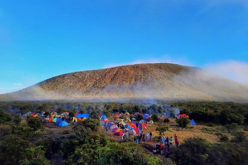 Erupsi Gunung Marapi Bikin Minat Mendaki ke Gunung Dempo Ikut Turun