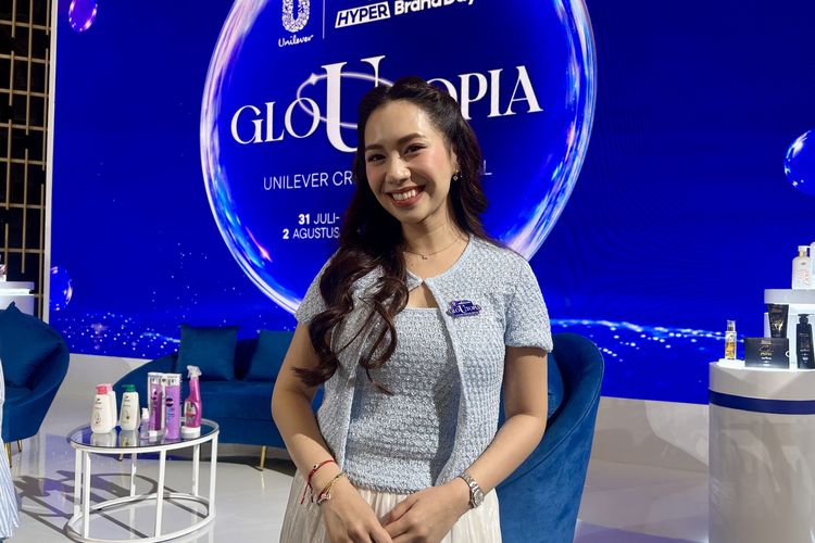 Abel Cantika Bagikan 4 Tips Belanja Online Cerdas Tanpa FOMO