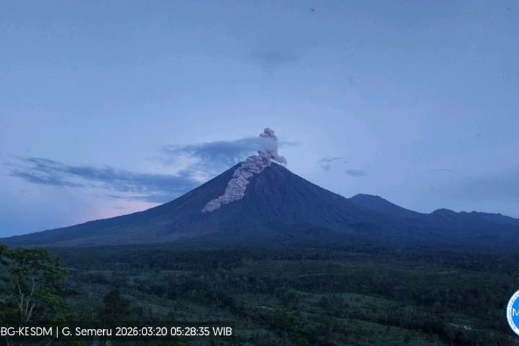 Erupsi Gunung Semeru, Awan Panas Meluncur 3,5 Km dan Asap Capai 1.000 Meter