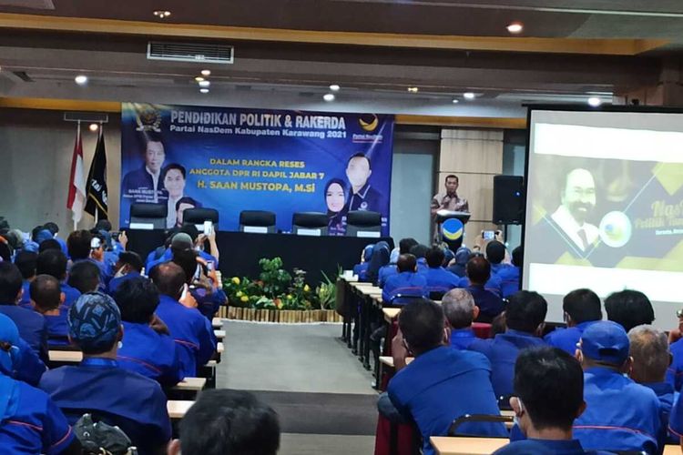 Pendidikan Politik dan Rakerda Partai NasDem Karawang 2021,  Kamis (22/4/2021).