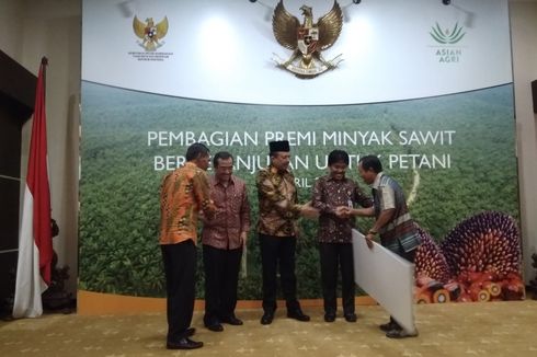 Asian Agri Bagikan Premi Rp 3,6 Miliar untuk 30.000 Petani Plasma