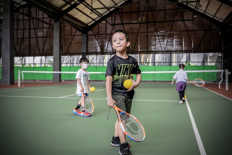 Fasilitas lapangan tenis di KYZN clubhouse, BSD