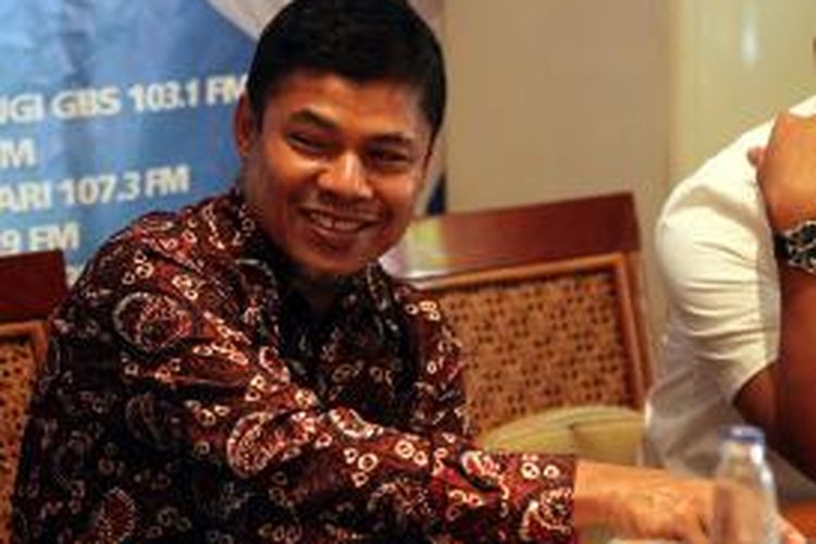 Kepala PPATK, M Yusuf, menjadi pembicara dalam acara diskusi polemik Mencuci Uang Koruptor, di Cikini, Jakarta, Sabtu (5/5/2012). 