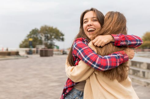 Sejarah Hari Berpelukan 21 Januari