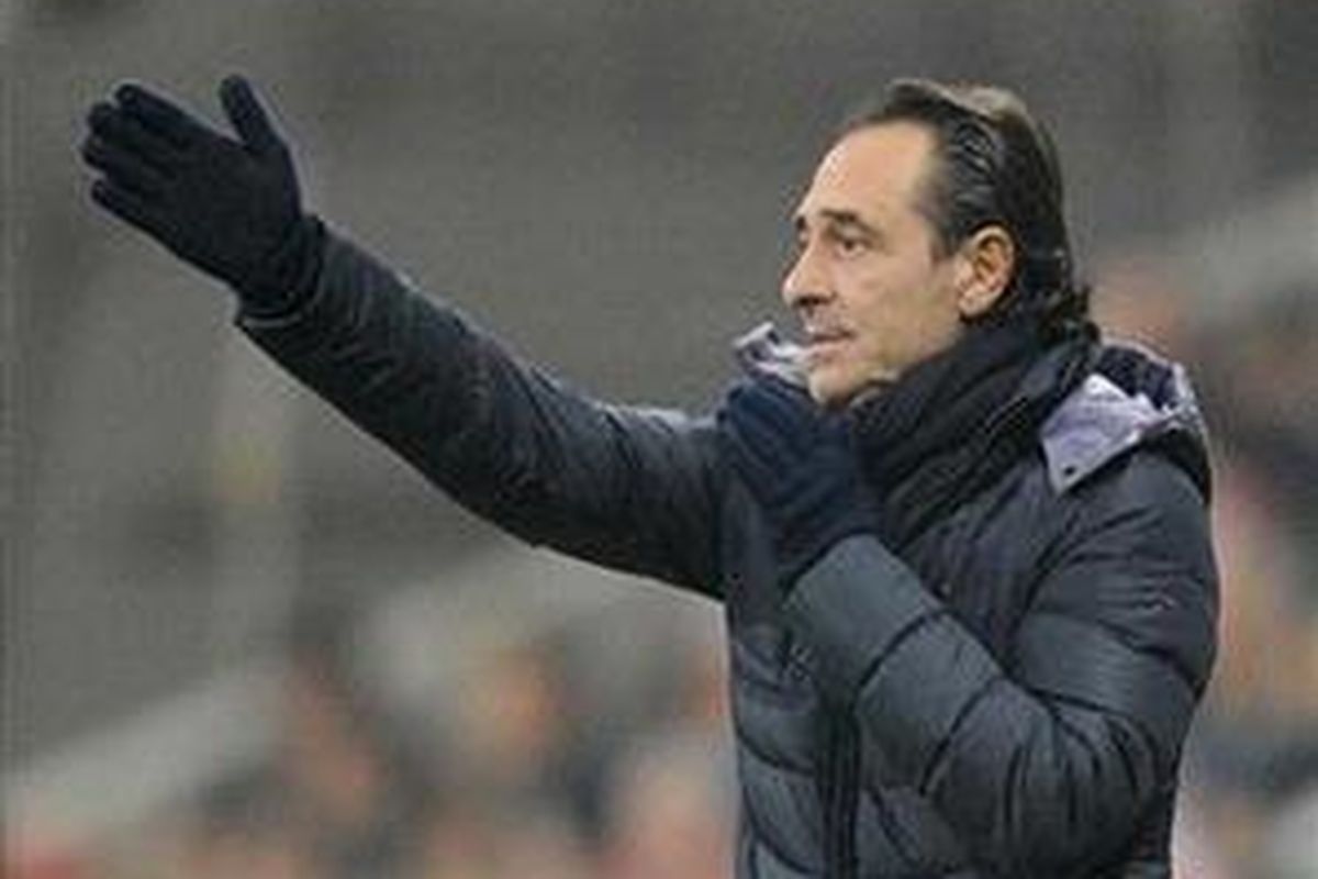 Pelatih Fiorentina, Cesare Prandelli.