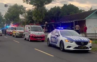 4 Siswa SMPN 7 Mojokerto Tewas Terseret Ombak Pantai Drini, Apa ...