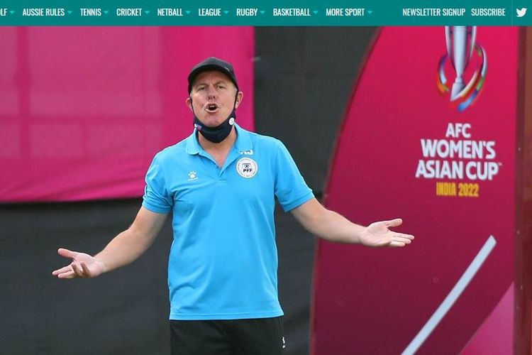 Pelatih timnas putri Filipina, Alen Stajcic. Di bawah asuhan Alen Stajcic, Filipina mengukir sejarah lolos ke semifinal Piala Asia Wanita untuk kali pertama. (Sumber foto: Tangkapan layar Insidesport.com.au)