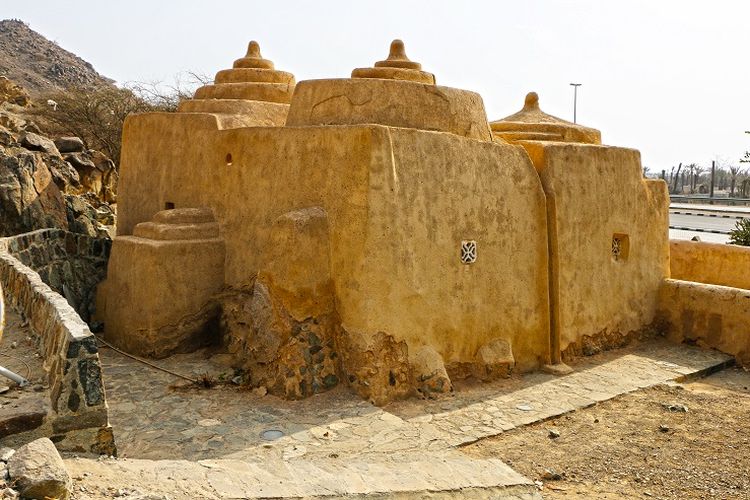 Ilustrasi masjid - Masjid Al Bidya, masjid tertua di Uni Emirat Arab.