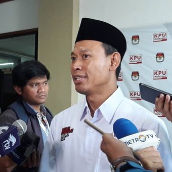 Komisioner KPU Pramono Ubaid Tanthowi di Kantor KPU, Menteng, Jakarta Pusat.