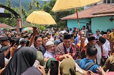 Bobby Kunjungi Madina, Tokoh Adat: Putera Terbaik Kampung Kita