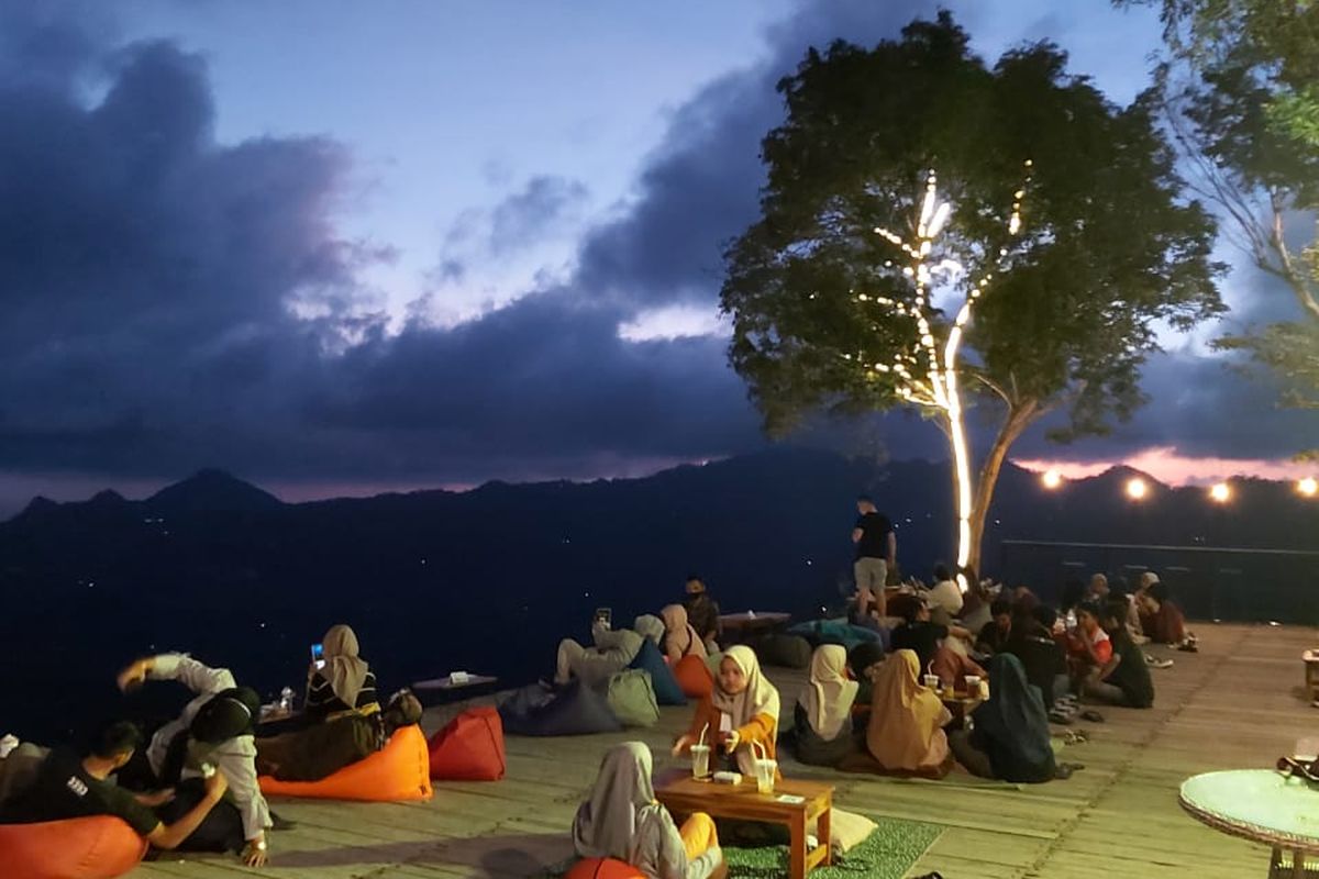 Bukit Wisata Pulepayung di Kulon Progo, Yogyakarta.