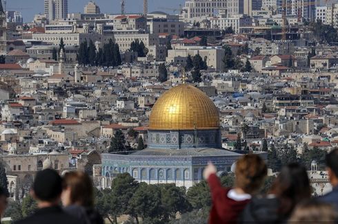 Pasukan Israel Serang Jemaah Palestina di Masjid Al-Aqsa secara Brutal