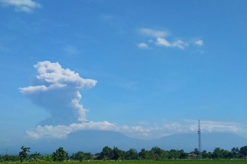 Dua Kemungkinan soal Penggembungan pada Tubuh Gunung Merapi...