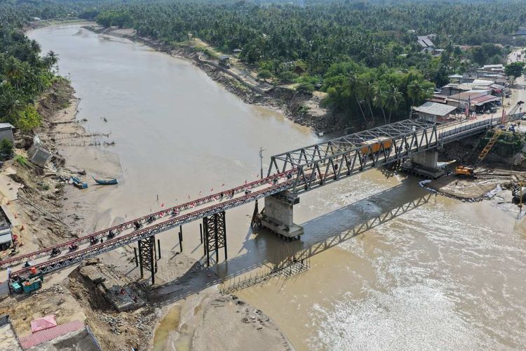 Salah satu proyek ADHI, Jembatan Krueng Tingkeum di Kecamatan Kuta Blang, Kabupaten Bireuen, Aceh.