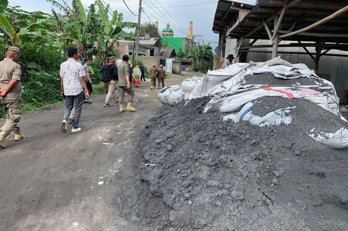 Limbah Batu Bara Jadi Bahan Baku Batako, Salah Satu Sebab Situ Ciburuy Menghitam