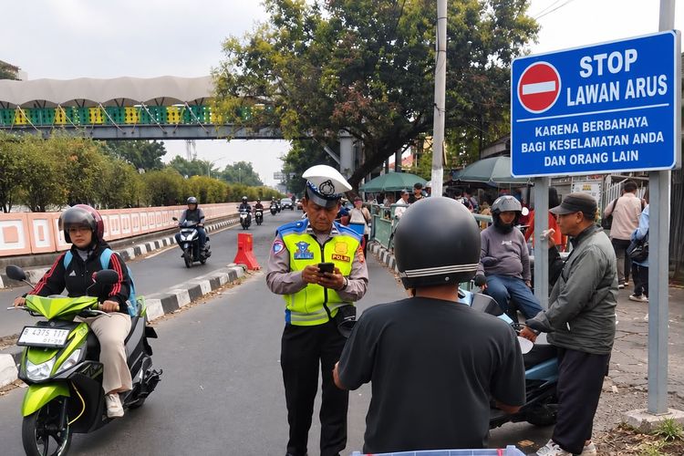 Ditlantas Polda Metro Jaya Perkuat Pengawasan Lawan Arus di Sejumlah Titik