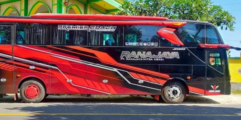 Rute Bus Ranajaya salah satunya adalah Jakarta-Blitar.