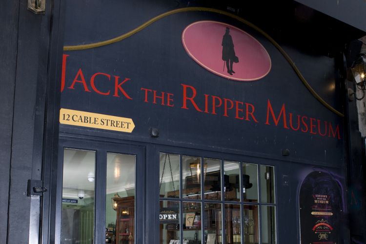 Bagian depan Jake The Ripper Museum.