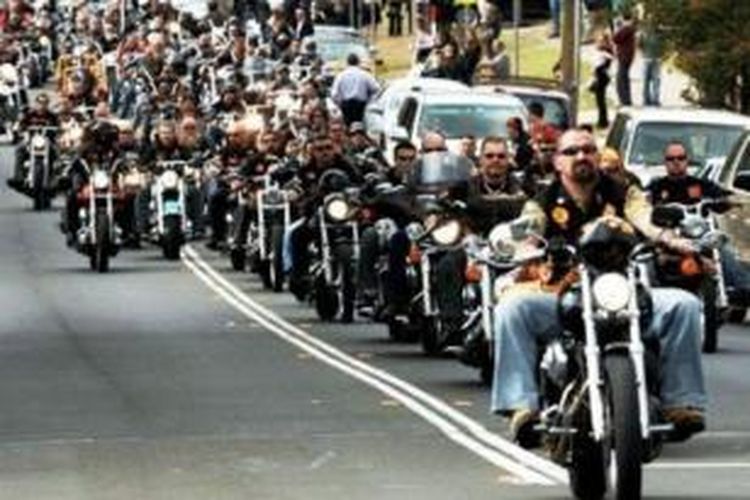 Geng motor Bandidos masuk daftar hitam dalam undang-undang anti-geng motor negara bagian Queensland, Australia. Menurut undang-undang ini, Bandidos dan puluhan geng motor lain dikatagorikan organisasi kriminal.