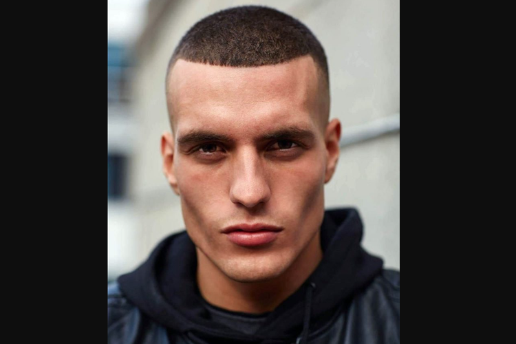 Potongan rambut buzz cut fade