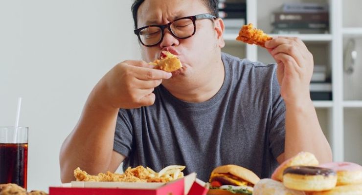 Terlalu Banyak Makan "Junk Food" Sebabkan Gangguan Otak Jangka Panjang